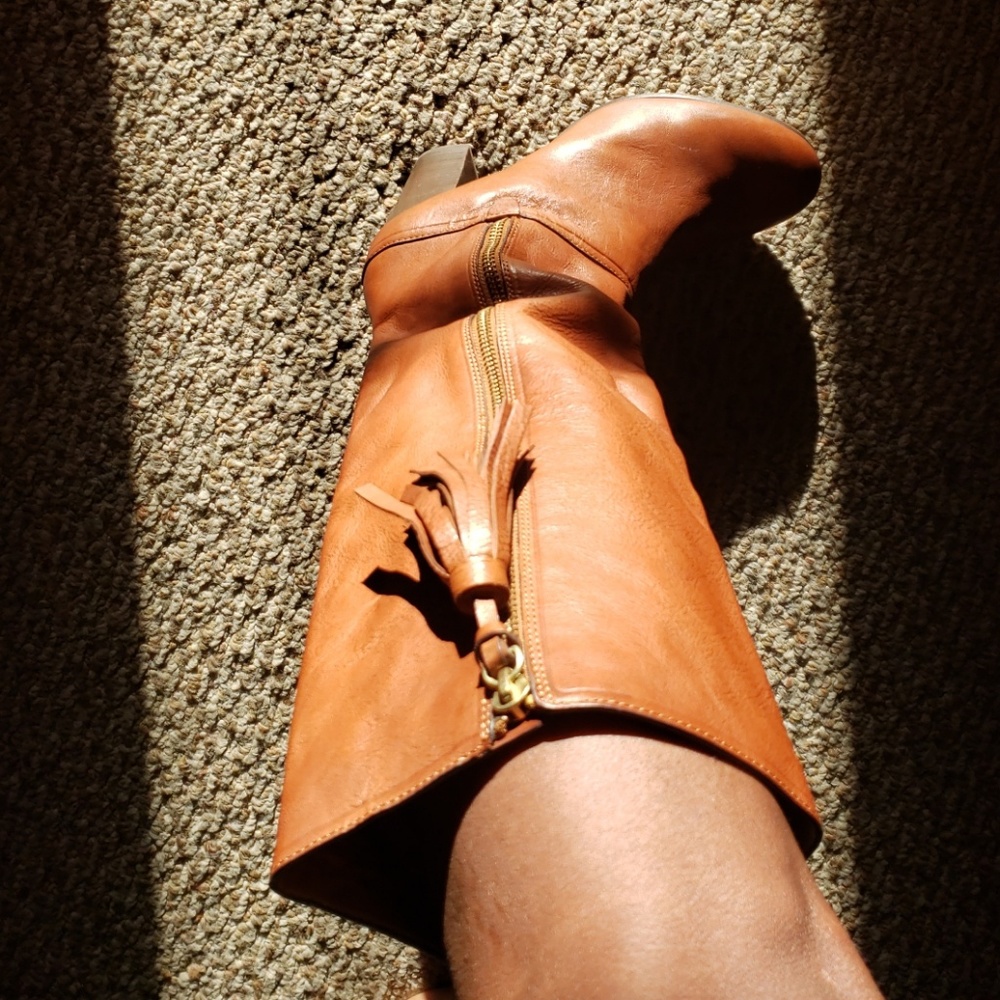 Boots - Picture 3 of 3